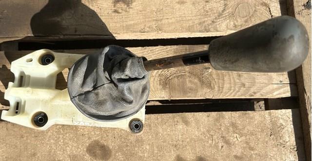 Кулиса перемикання передач 335300D010 TOYOTA