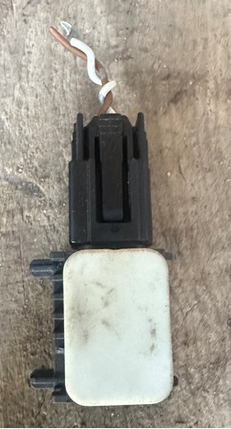 Датчик Ейрбег передній 3M5T14B342AB MAZDA