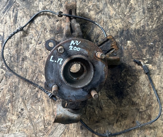 Цапфа поворотного кулака 400153LG0A NISSAN