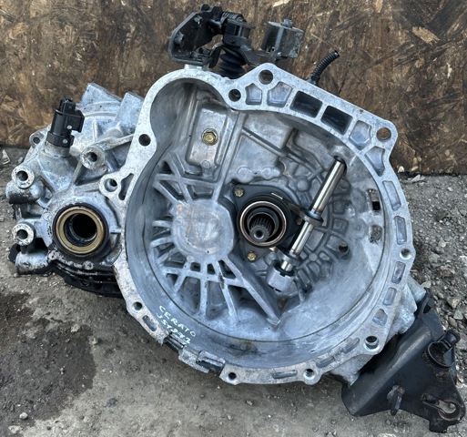 КПП в зборі 4300028843 HYUNDAI