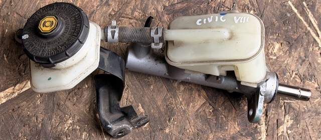 Циліндр гальмівний, головний 46100SMGG02 HONDA