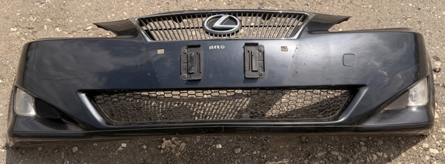 Бампер передній 5211953913 TOYOTA