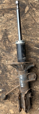 Амортизатор передньої підвіски 546601C300 HYUNDAI
