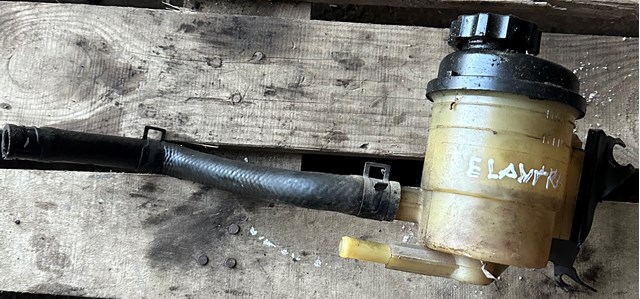Бачок гідропідсилювача керма 571502D000 HYUNDAI