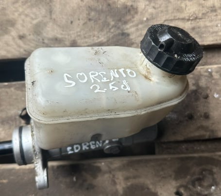 Циліндр гальмівний, головний 591203E150 HYUNDAI