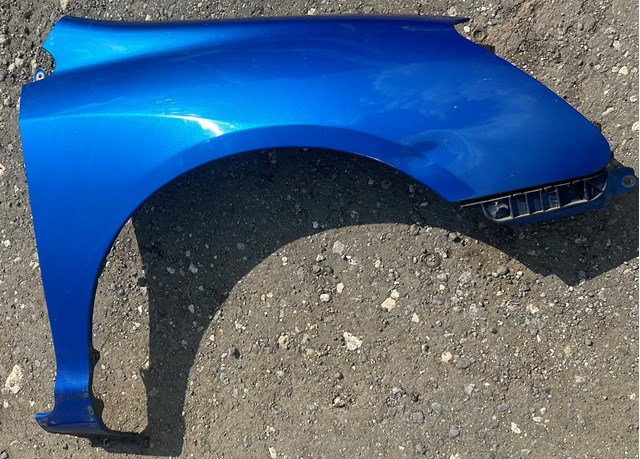 Переднє праве крило 60211S6A000ZZ HONDA