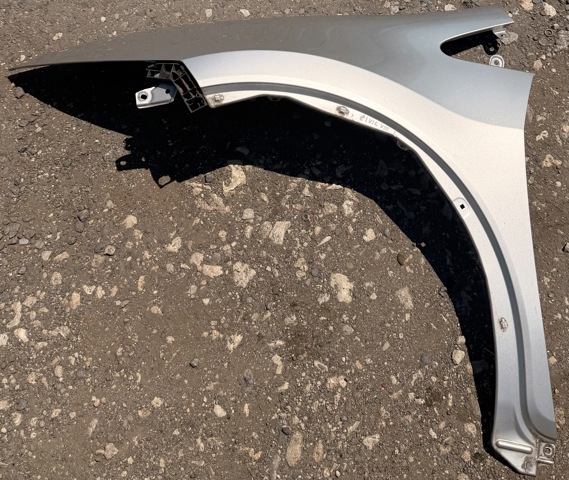 Переднє ліве крило 60260SMGE00ZZ HONDA