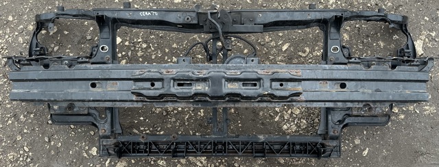 Рамка передньої панелі Кіа Серато 1
