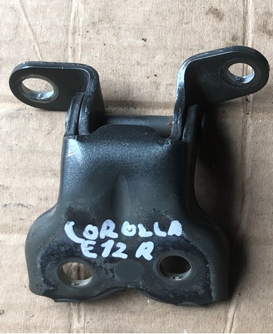 Завіса дверей передніх правих 687300D010 TOYOTA
