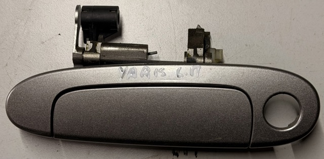 Ручка передньої двері зовнішня ліва 692200D900 TOYOTA