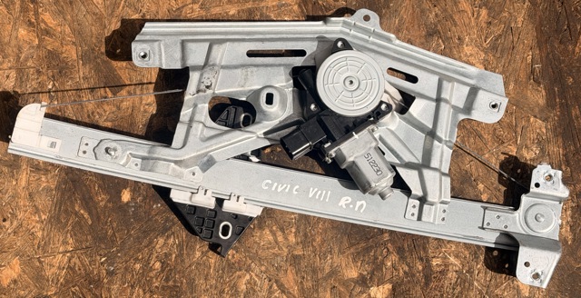 Склопідйомник передньої правої двері 72210SMGE01 HONDA