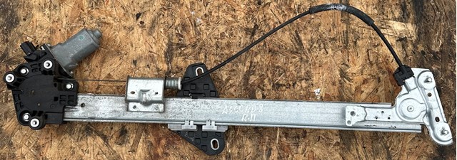 Склопідйомник передньої правої двері 72210TL0003 HONDA