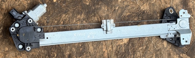 Механізм склопідйомника двері задньої, правої 72710SMGE01 HONDA