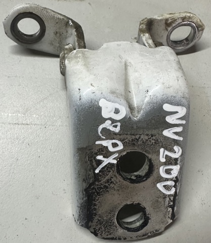 Завіса дверей передных лівих 80401AX000 NISSAN