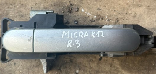 Ручка передніх дверей зовнішня, права 80640AX620 NISSAN
