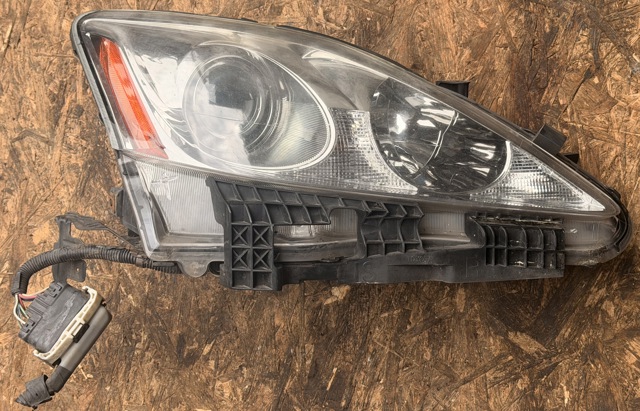 Основна фара - вставка 8114053230 TOYOTA