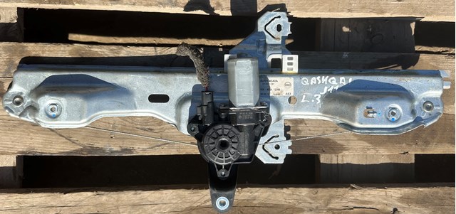 Склопідйомник задніх лівих дверей 827014EA0A NISSAN