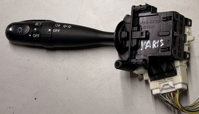 Перемикач підрульовий, лівий 841400D010 TOYOTA