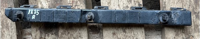 Кронштейн бампера заднього, правий 866142Y000 HYUNDAI