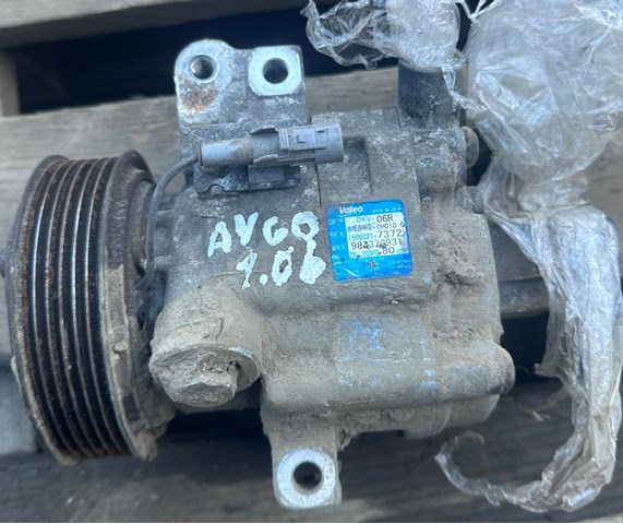Компресор кондиціонера 883100H010 TOYOTA