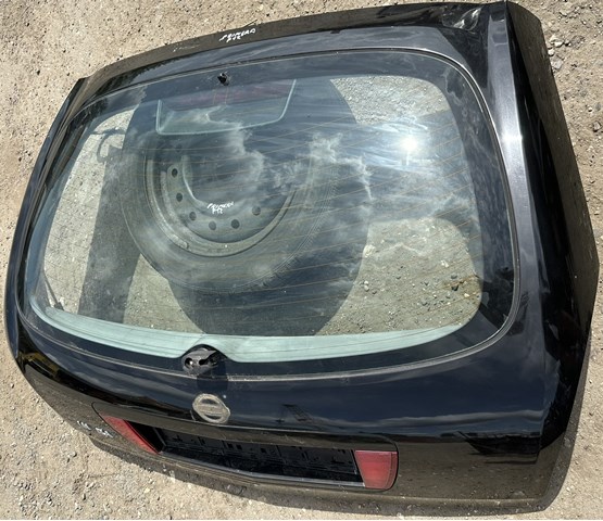 Задня ляда 90100AV730 NISSAN