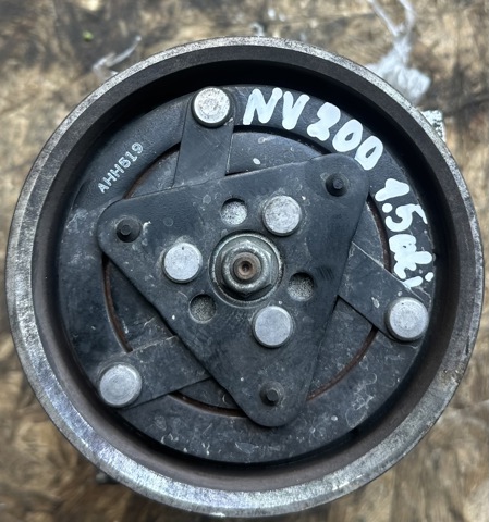 Компресор кондиціонера 92600AZ74A NISSAN