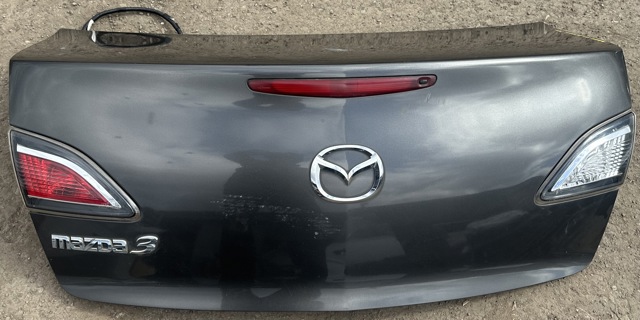 Кришка багажника кузова BBY45261XD MAZDA