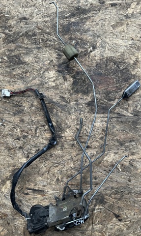 Замок дверей водія CB0759310B MAZDA
