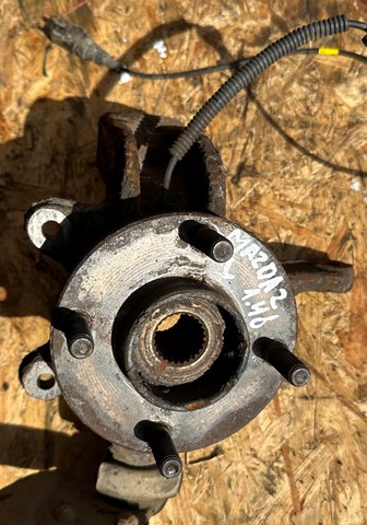 Цапфа - поворотний кулак передній, лівий DD323303X MAZDA