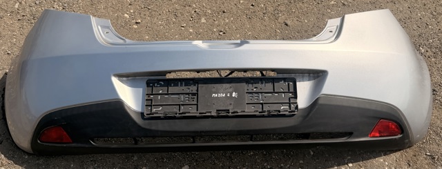 Буфер (бампер) задній DF7150221FAA MAZDA