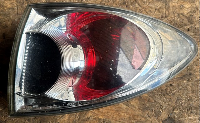 Ліхтар задній правий G21B51150B MAZDA