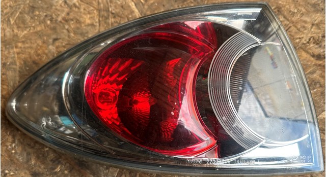 Задня ліва фара G21B51160B MAZDA