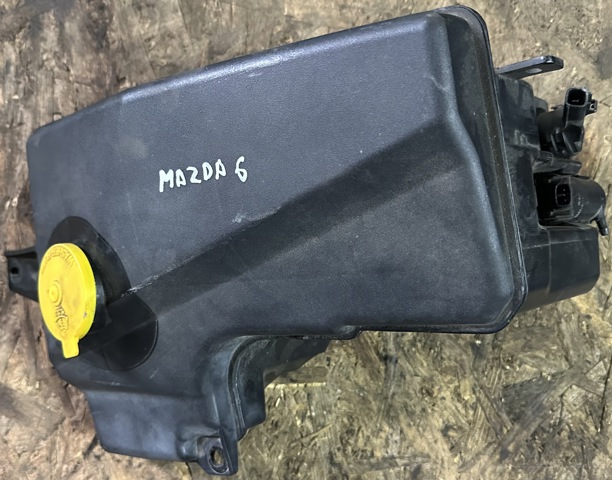 Бачок омивайки G22D67480C MAZDA