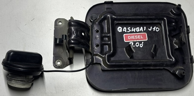Лючок паливного бака G8830JD0M0 NISSAN