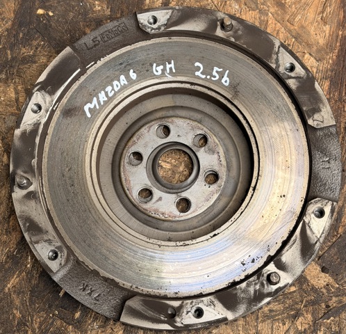 Маховик із зубчастим ободом в зборі L50511500C MAZDA