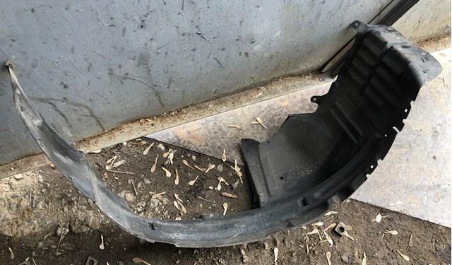 Підкрилок передній лівий MN126807 MITSUBISHI