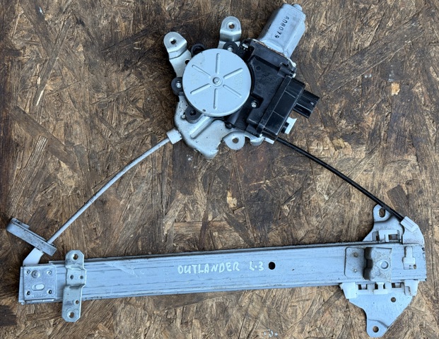 Мотор склопідйомника дверей задніх, лівих MR573887 MITSUBISHI