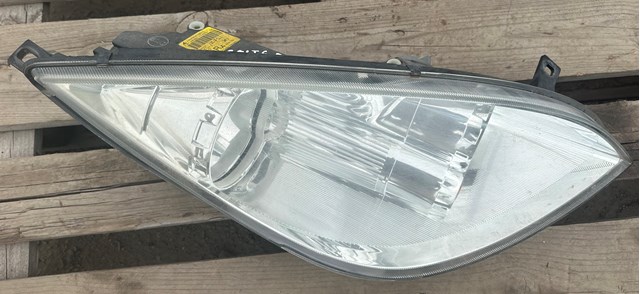 Фара основна права MR957354 MITSUBISHI