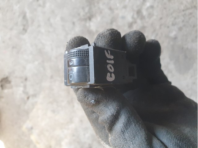 Кнопка коректора фар 1U0941333B VAG