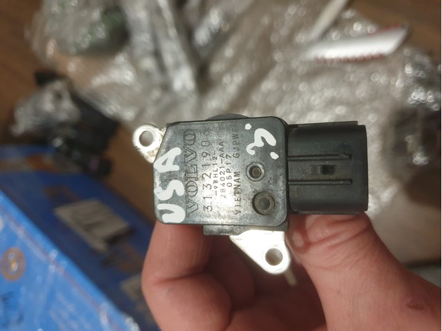 Датчик потоку повітря 31321906 VOLVO