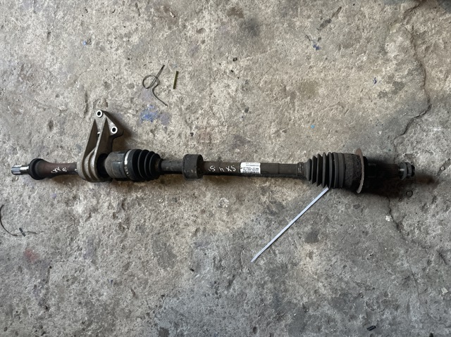 Привід передній правий 4410155LC0 SUZUKI