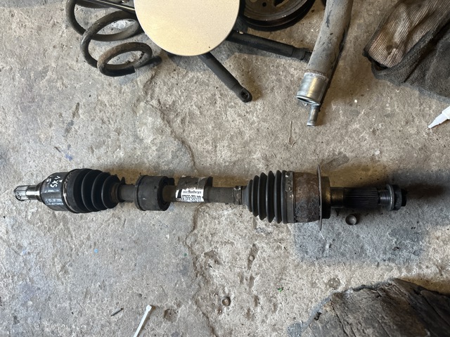 Привід передній лівий 4410255L01 SUZUKI