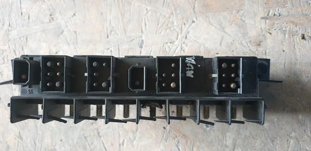 Корпус запобіжників 4A0941822 VAG