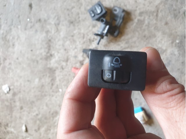 Кнопка коректора фар 841520D030 TOYOTA