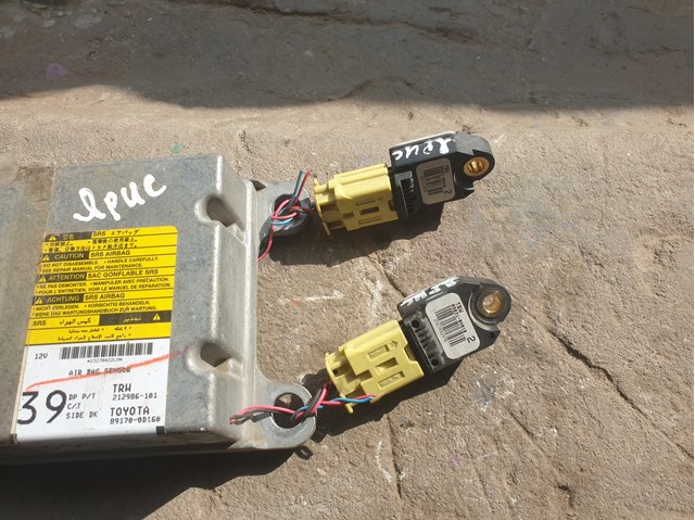 Датчик Айрбег передній 898310H010 TOYOTA