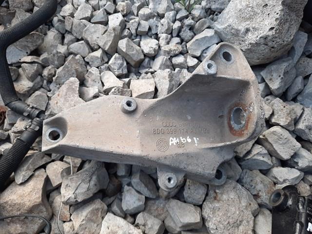 Кріплення кпп 8D0399114AJ VAG