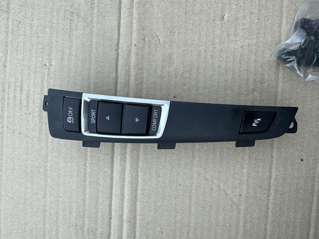 Блок кнопок центральної консолі 9202945 BMW