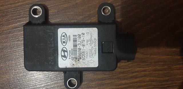 Датчик поперечного прискорення (ESP) 956903J100 HYUNDAI