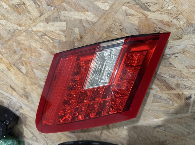 Ліхтар задній лівий, внутрішній A2129060158 MERCEDES