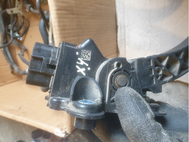 Педаль газу (акселератора) MN101544 MITSUBISHI